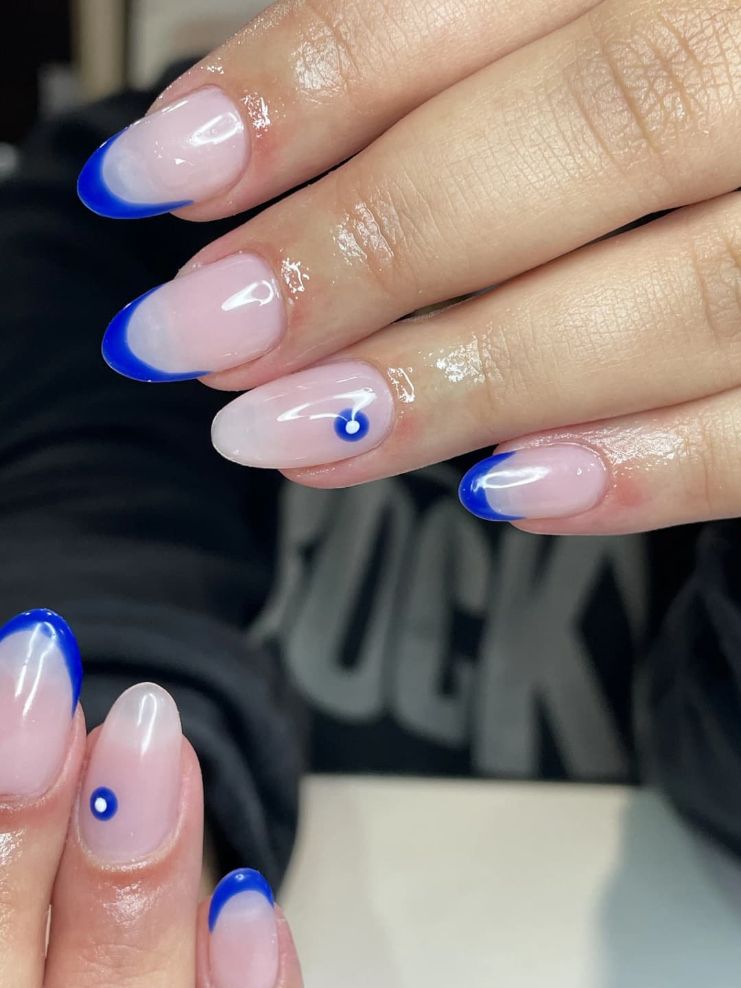 French bleu roi et nail art